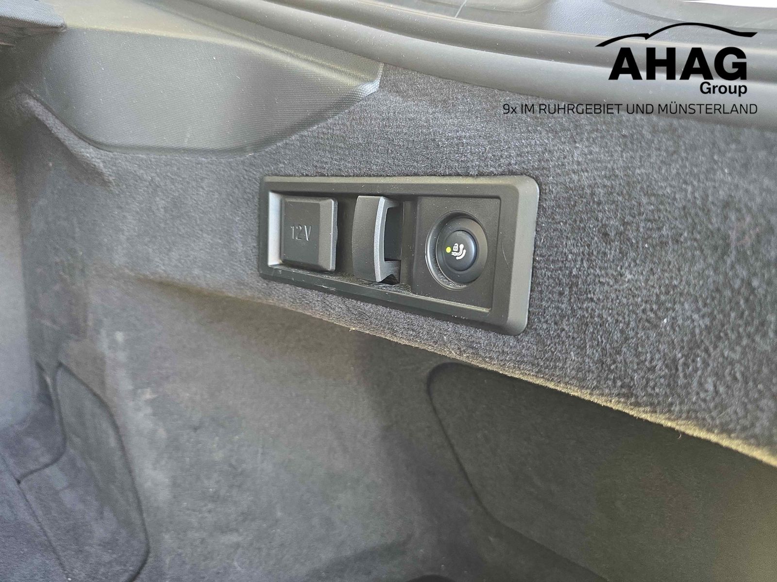 BMW i4 - Bild 13