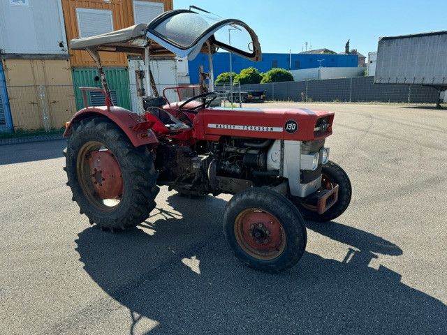 Massey Ferguson MF 130 Schlepper Traktor