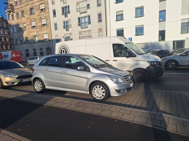 Mercedes-Benz Mercedes Benz B 160 silber | Kombilimousine