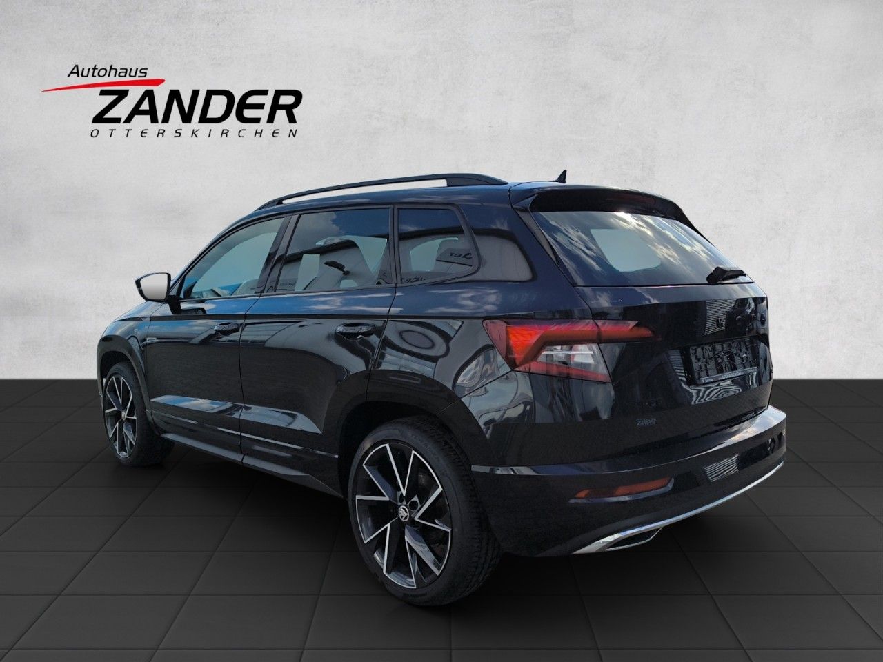 Fahrzeugabbildung SKODA Karoq Sportline 4x4 DSG,Navi,LED,SHZ