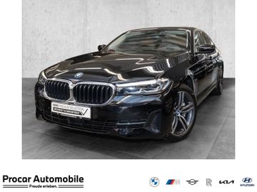 BMW Leasingangebot: BMW 530e A Head-Up HiFi DAB WLAN Komfortzg. Shz PDC