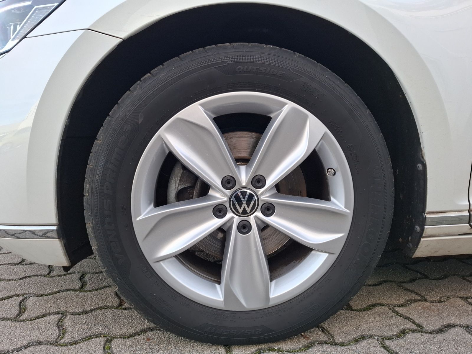 Fahrzeugabbildung Volkswagen Passat Variant TDI Elegance DSG Matrix Navi AID