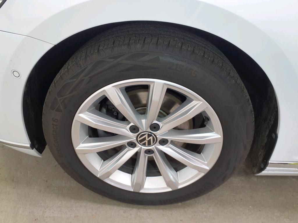 Volkswagen Passat Variant Elegance 2.0 TDI SCR AHK*PDC*RFK