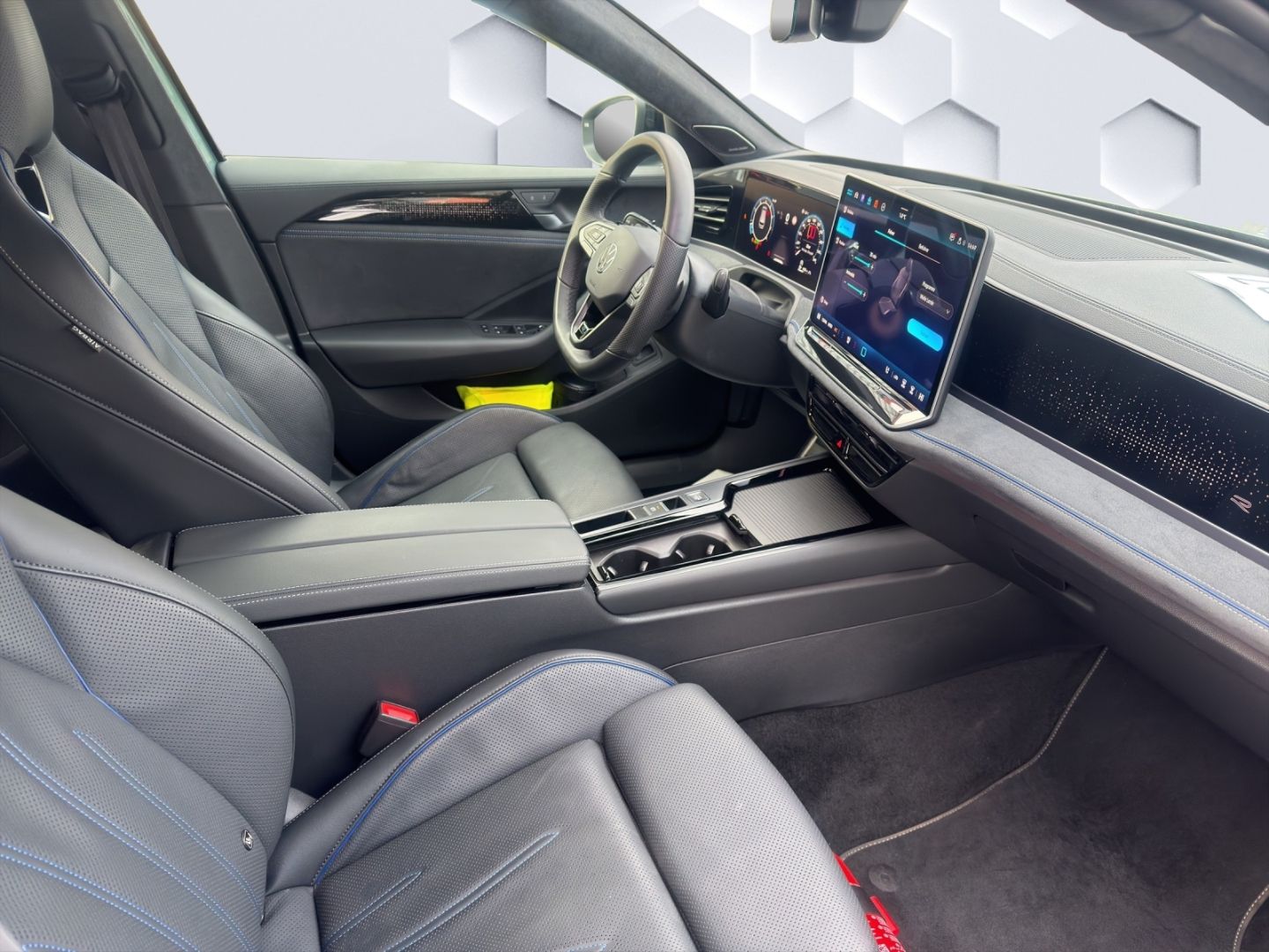 Passat Variant 2.0 4Motion R-Line TSI 195kW AHZV