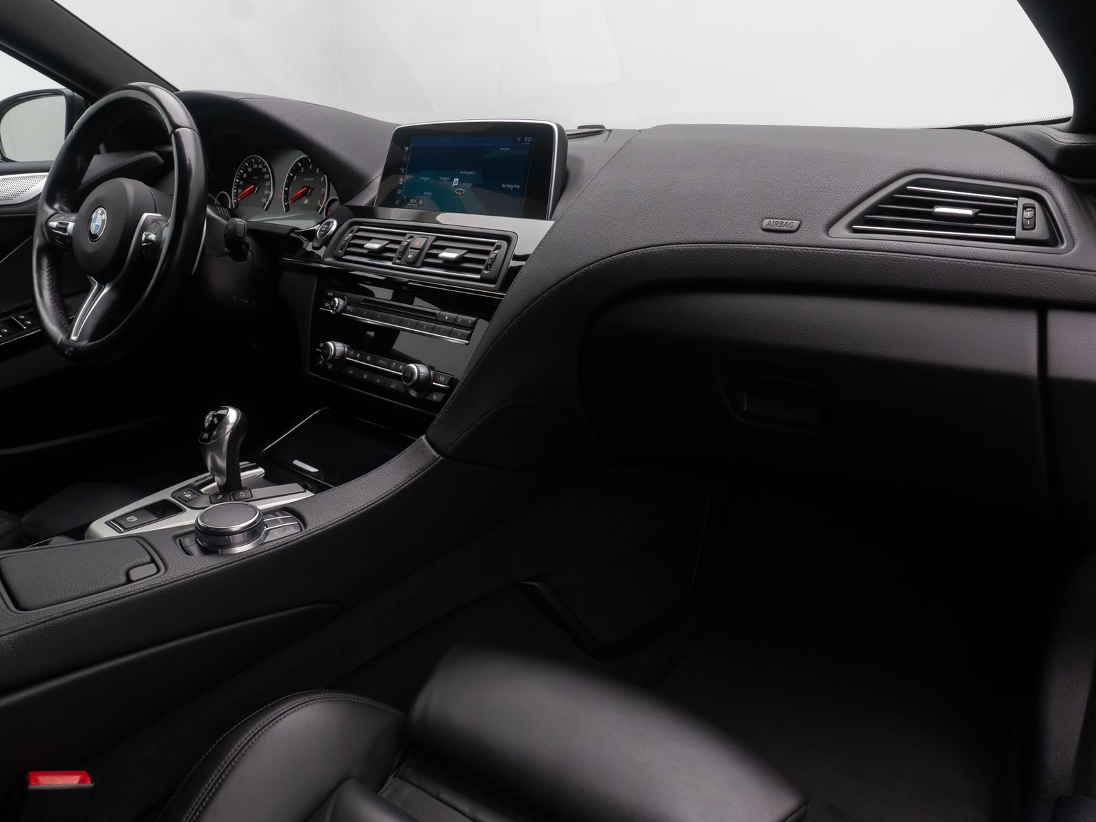 Fahrzeugabbildung BMW M6 Cabrio 360&deg; HUD B&O SoftClose Komfort 20Zoll
