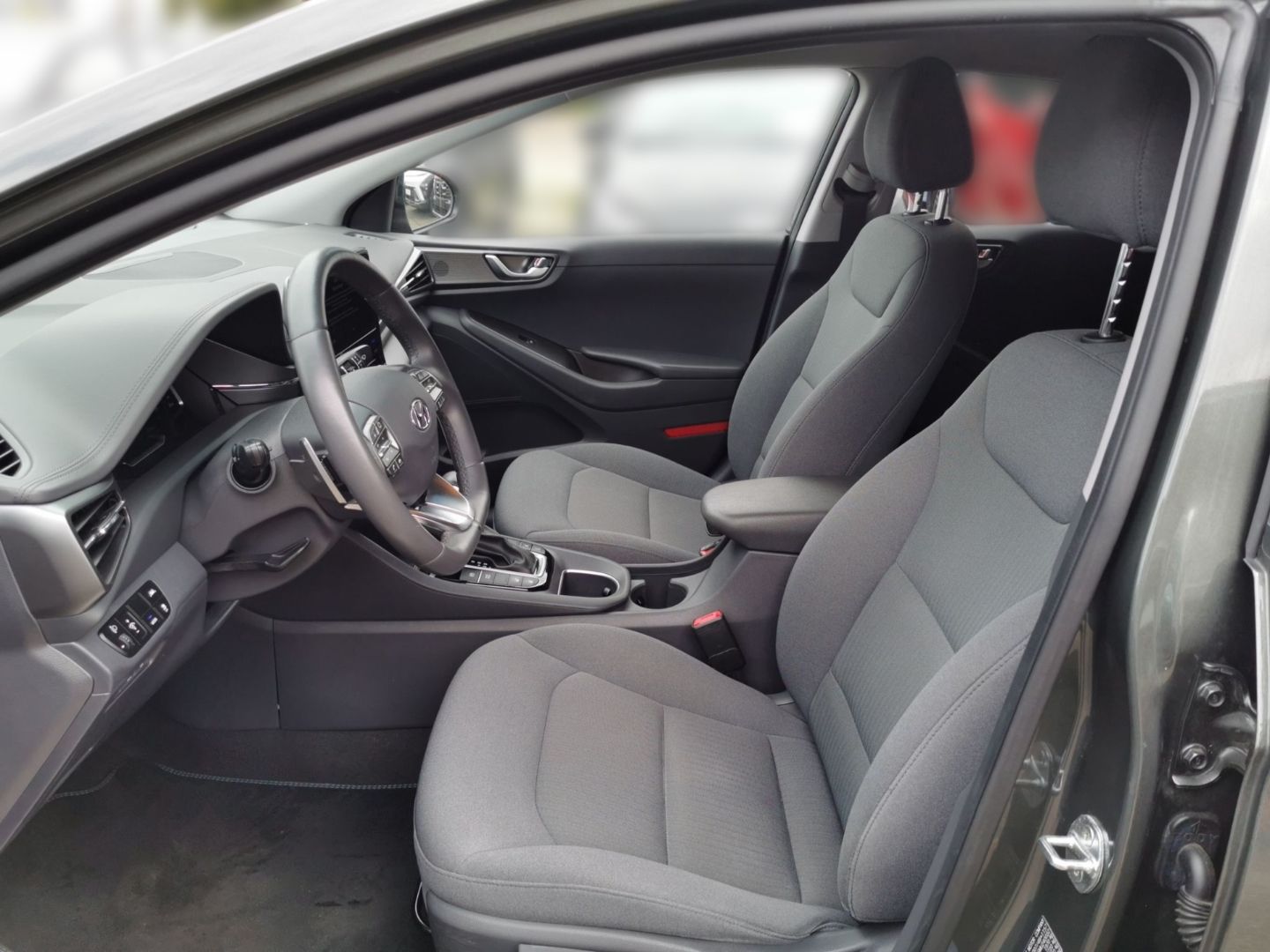 Fahrzeugabbildung Hyundai IONIQ Style Plug-In Hybrid 1.6 GDI EU6d Navi Sou