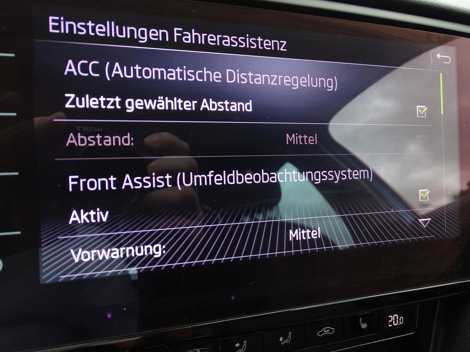 Skoda Octavia Combi 1.4TSI Style LED DCC Memory Canton