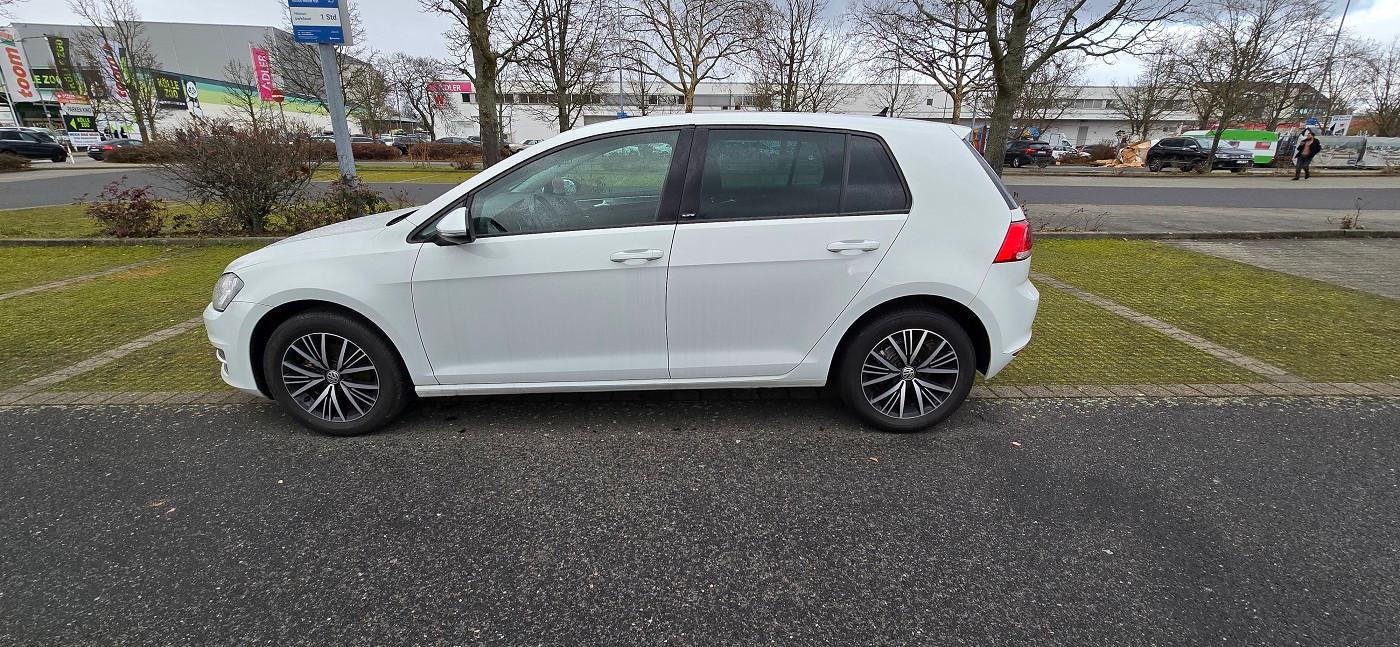 Volkswagen Golf 1.2 TSI BMT ALLSTAR NAVI PDC KLIMATRONIK E6
