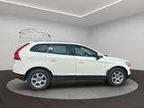 Volvo XC 60 2.4 D5 Summum AWD AHK/MEMORY - Volvo aus 2010: Geländewagen