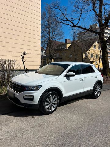 VW VW T-Roc 1.6 TDI  Baujahr 2018 zu verkaufen