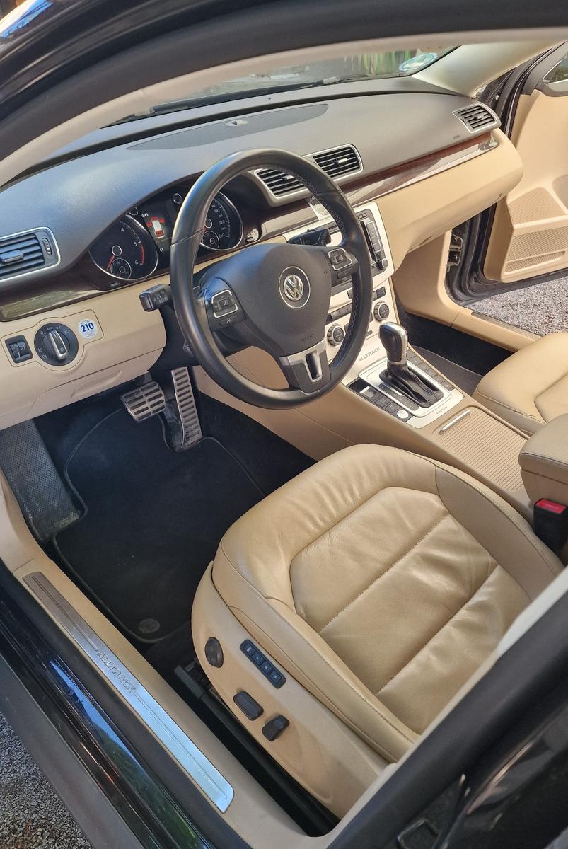 Volkswagen Passat Alltrack 2014 — photo 6