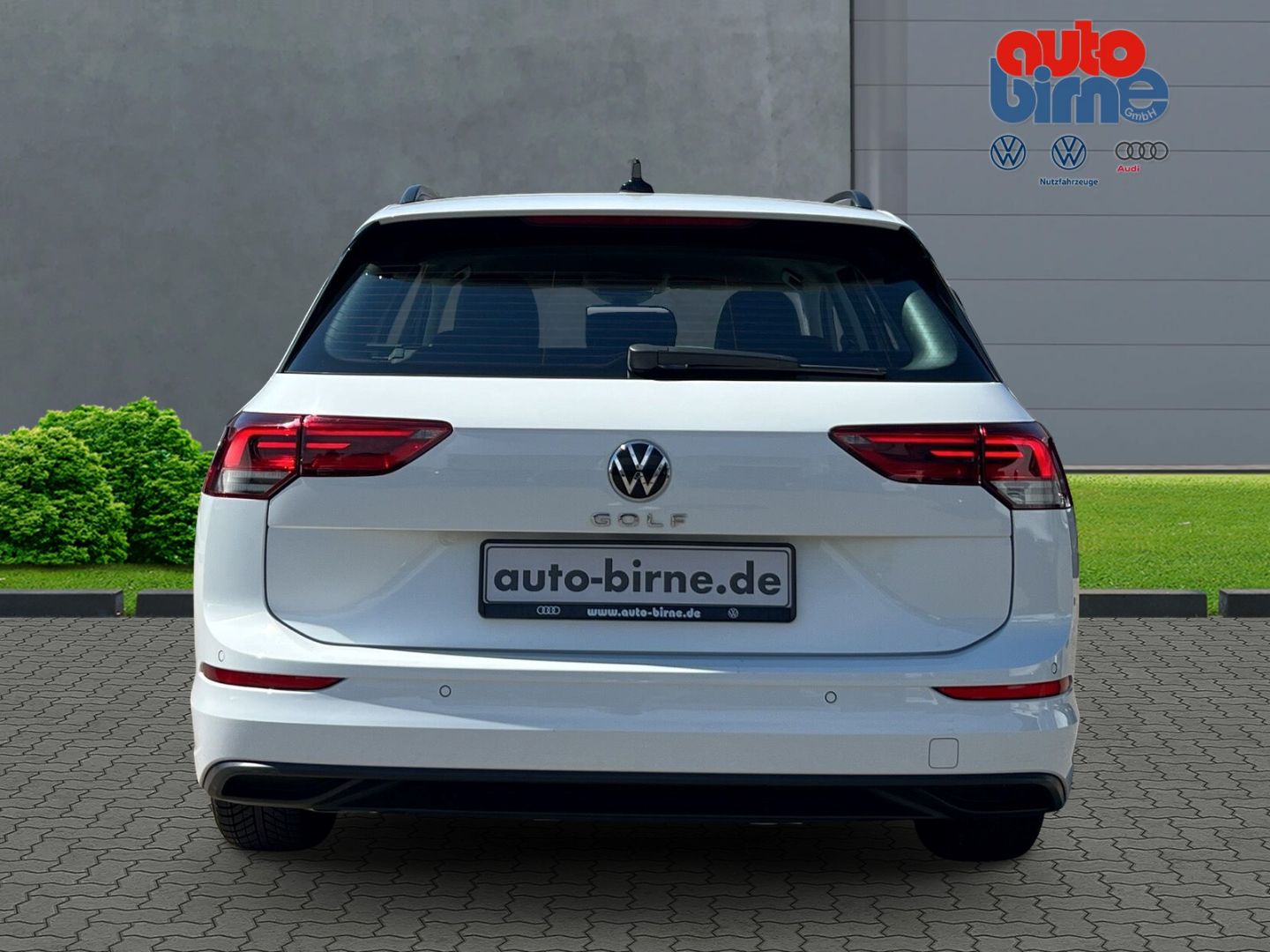 Golf VIII 2.0 TDI Life (EURO 6d) AHK-klappbar Na