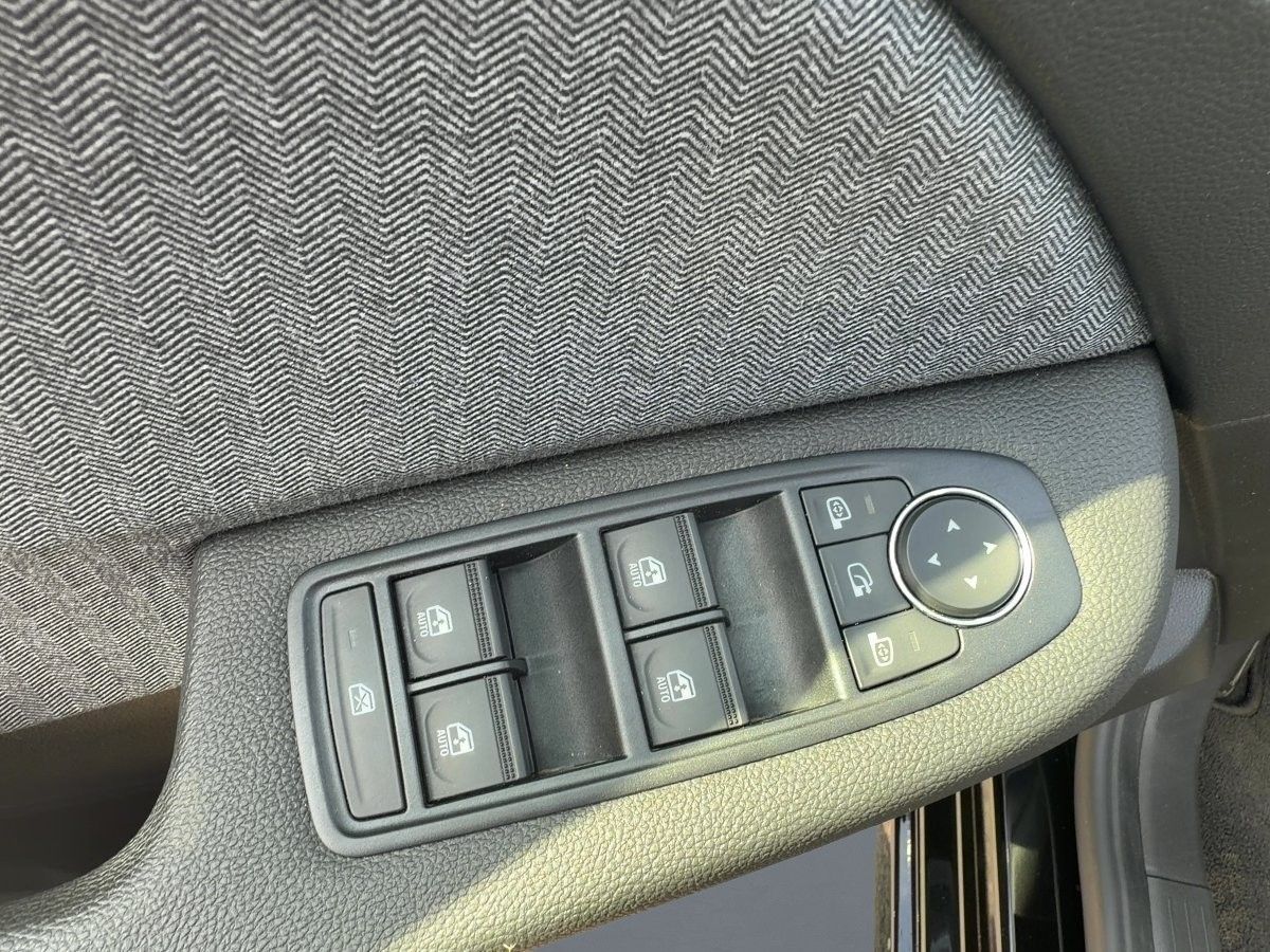 Renault Clio - Bild 13