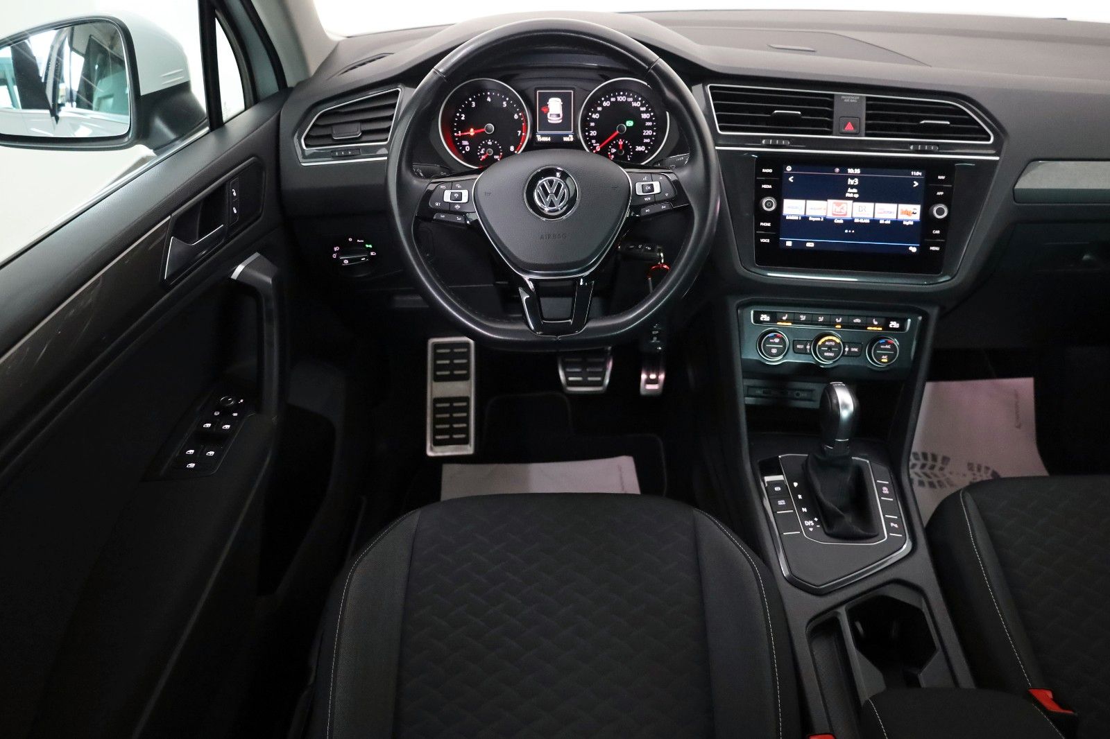 Fahrzeugabbildung Volkswagen Tiguan Join Navi,LED,ACC,SH,PDC,abn. AHK