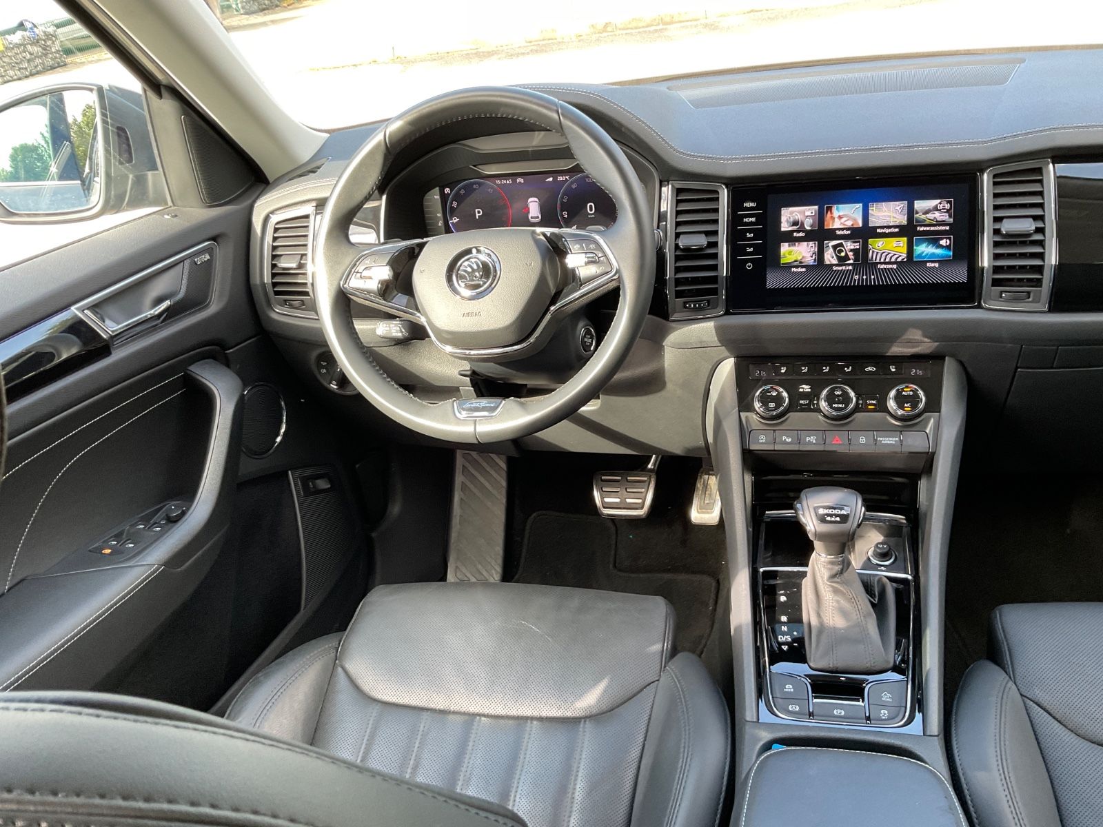Fahrzeugabbildung SKODA Kodiaq 2.0 TDI DSG 4x4 L&K,AHK,360°Kamera