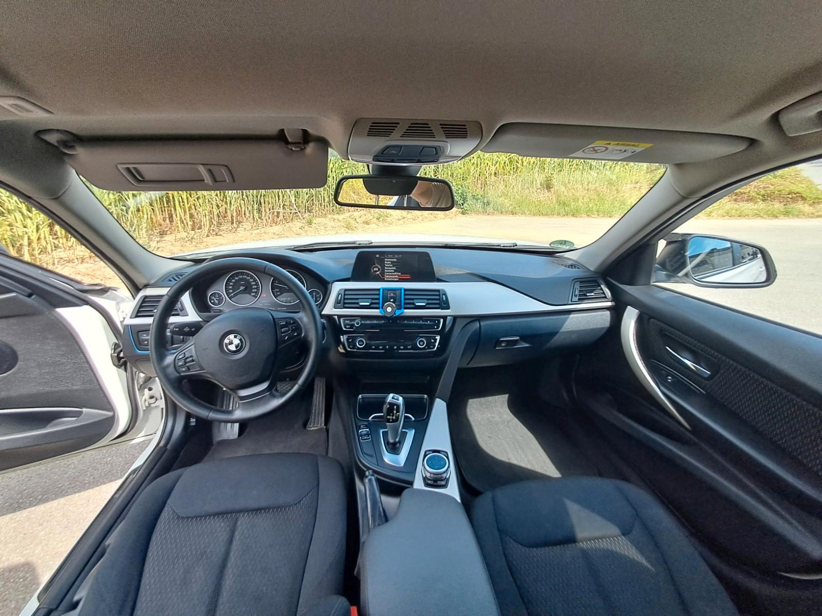 BMW 320 2015 — interior
