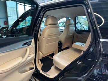 MYAUTOCENTER – Gebraucht- und Jahreswagen mit Werkstattservice in Pfaffenhofen BMW X5 xDrive 30 d *Nightvision*AHK*LED*