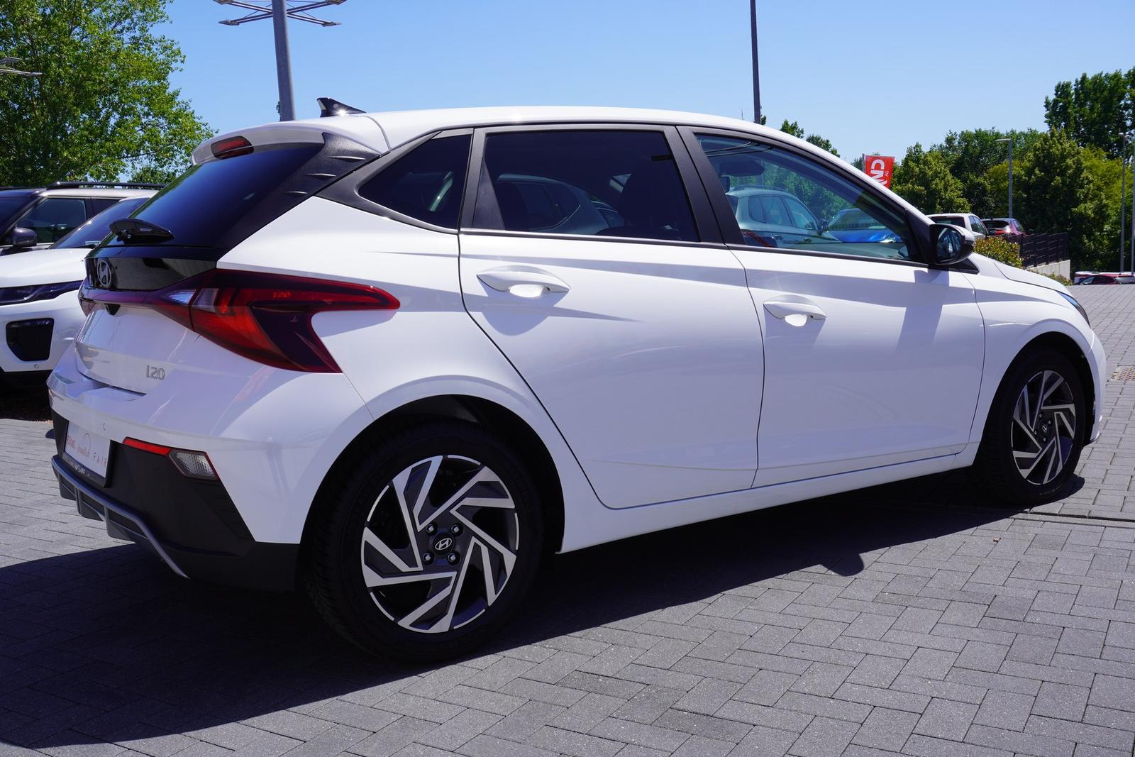 Hyundai i20 1.2 Navi Kamera Android Apple DAB Spurhalte