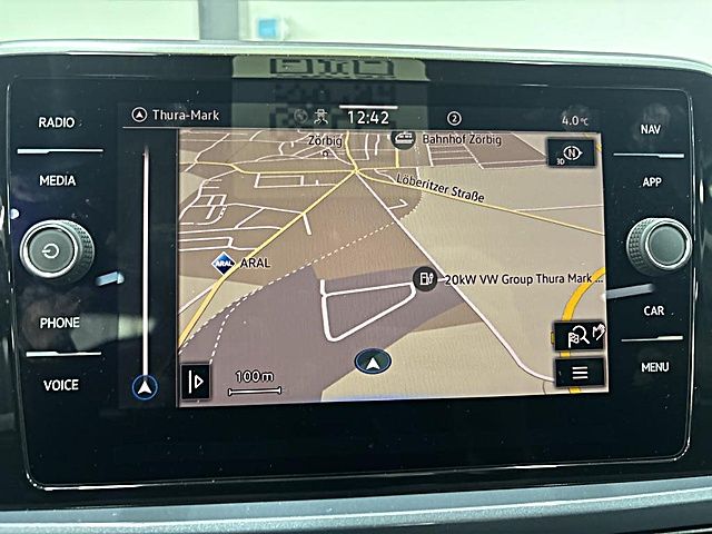 T-Roc Style 1.5 TSI 110kW DSG AHK NAVI Kamera LE