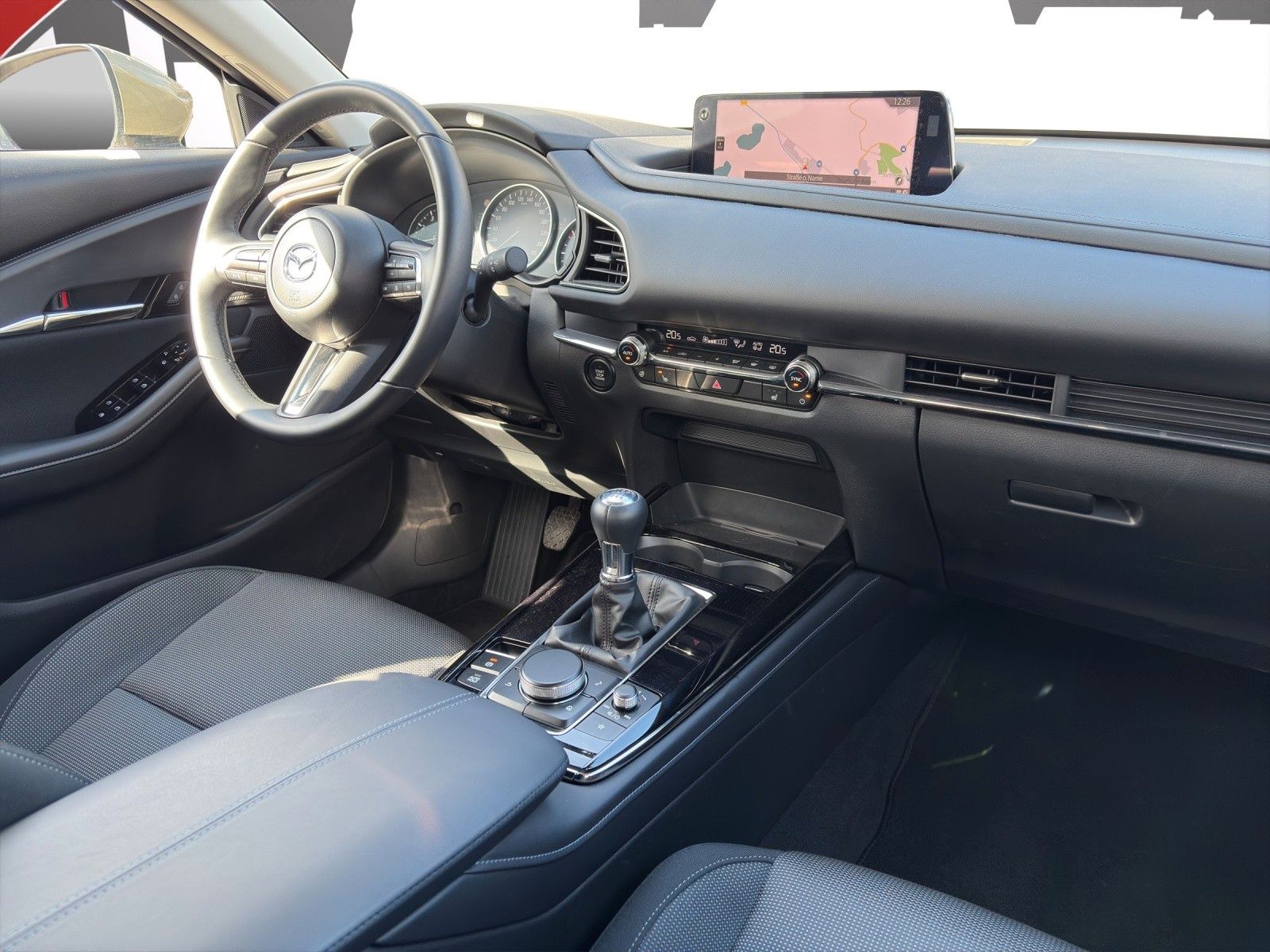 Fahrzeugabbildung Mazda CX-30 2.0L e-SKYACTIV Centre-Line