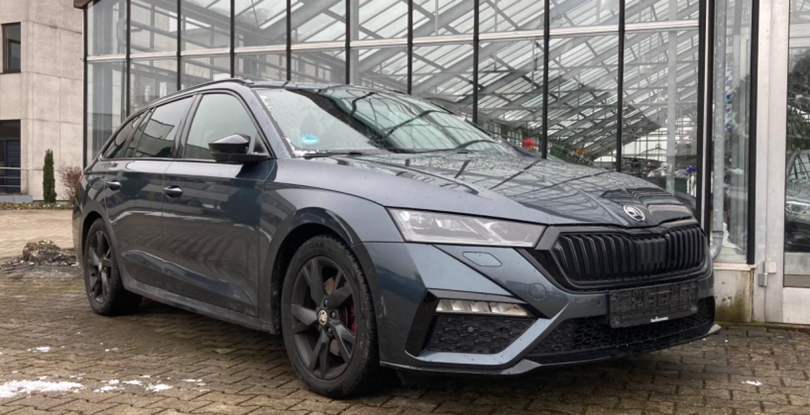 Skoda Octavia Combi RS 4x4 DSG AHK Kamera Navi Alu 19"