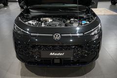 VW T-Roc 1.5 eTSI R-Line | Pano | 20"| NEUES MODELL VW T-Roc 1.5 eTSI R-Line | Pano | 20"| NEUES MODELL