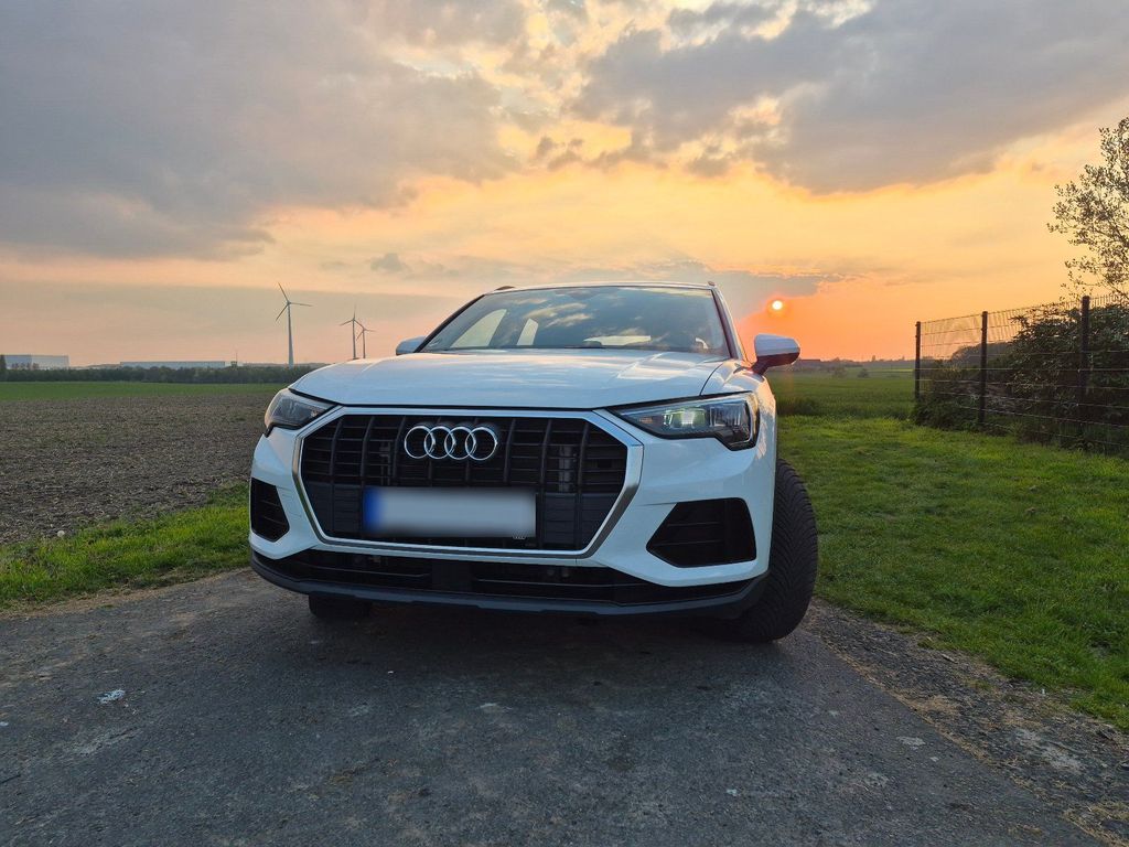 Image of Audi Q3