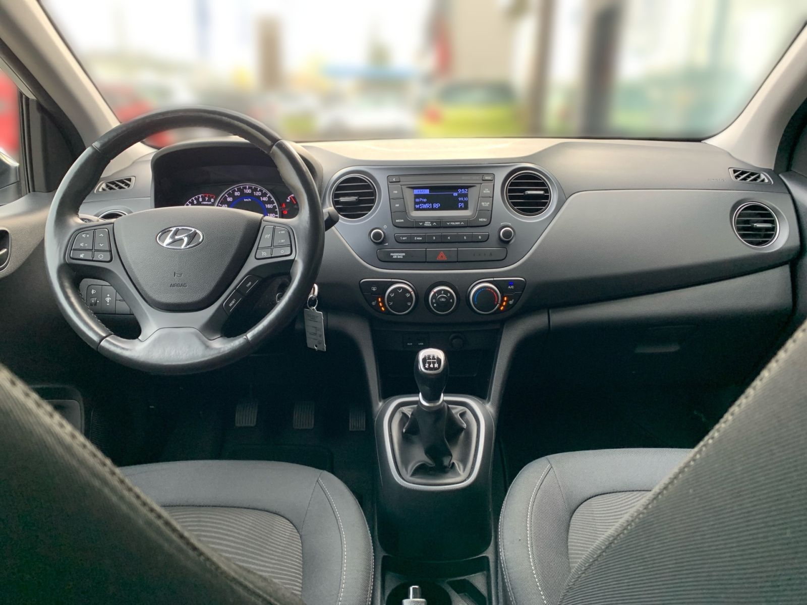 Fahrzeugabbildung Hyundai i10 1.0 Trend Sitzheizung