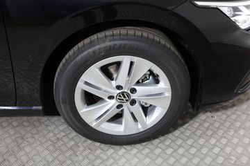Volkswagen Golf VIII 1.5 TSI Life *2XPDC*ACC*LED*NAV*SHZ*