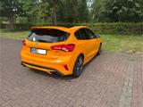 Ford Focus 2,3 EcoBoost ST  - Ford Focus: Orange