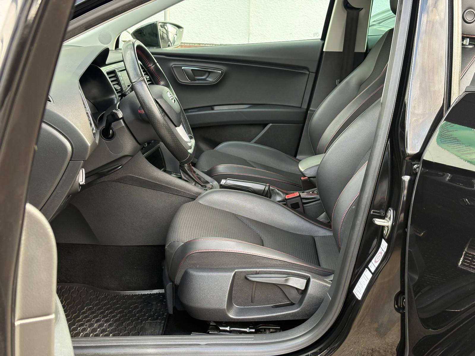 Seat Leon 2015 — photo 20