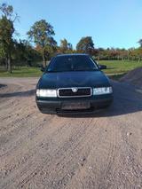 Skoda Octavia Kombi 1,8 T - Skoda Octavia aus 2000: Kombi