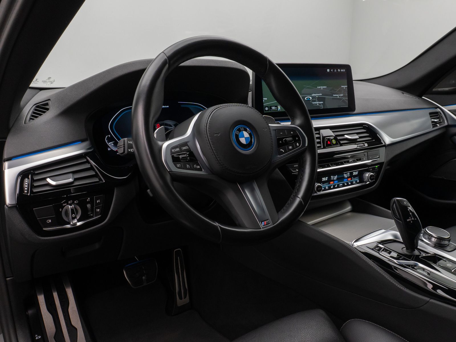 Fahrzeugabbildung BMW 530e M Sport HUD Kamera DAB Memory Laser AHK H/K