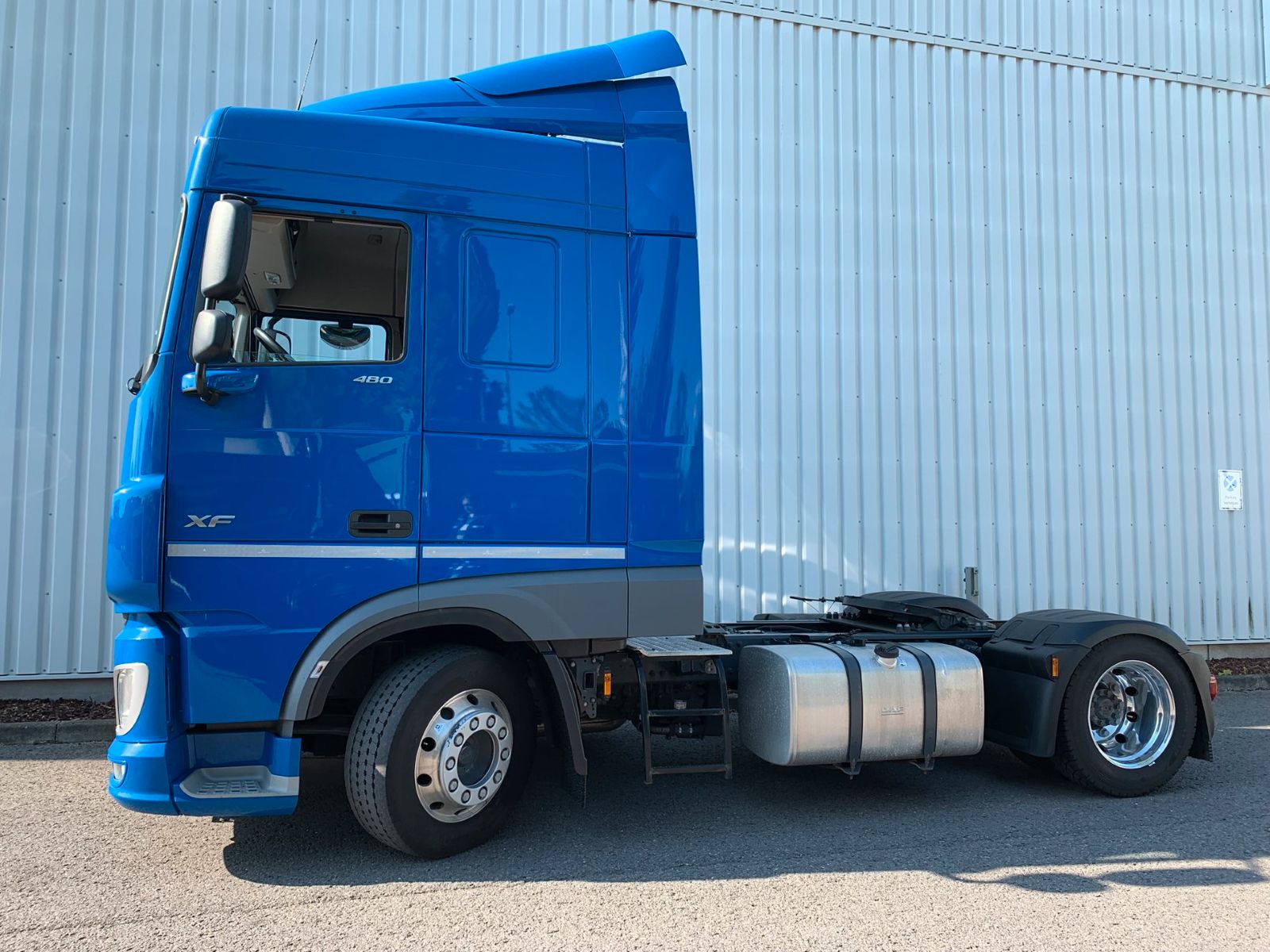 Fahrzeugabbildung DAF FT XF 480 SC LD