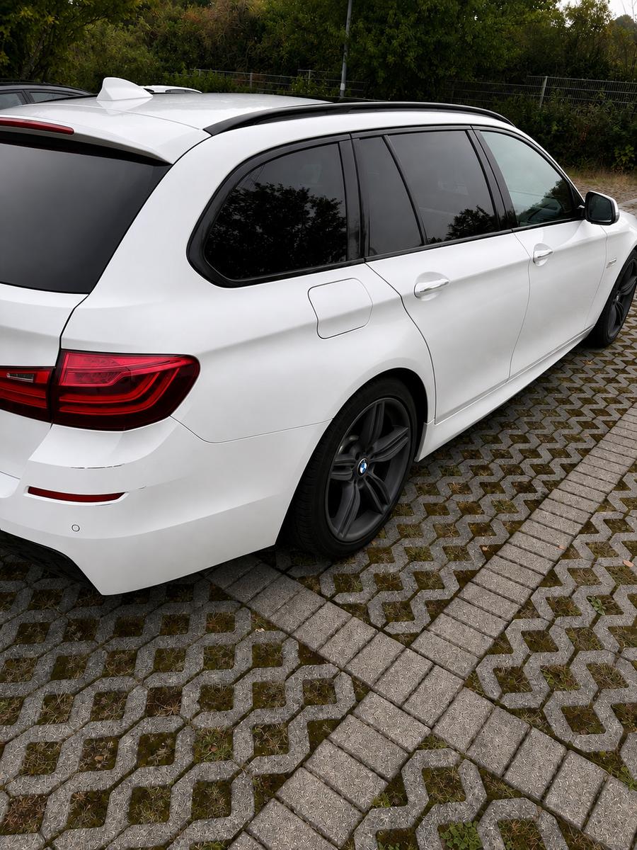 BMW 530d Touring A Luxury Line Luxury Line