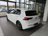 Volkswagen Golf VIII  Active 2.0 TDI LED NAVI KAMERA 4,99% - Gebrauchtwagen in der Nähe & deutschlandweit