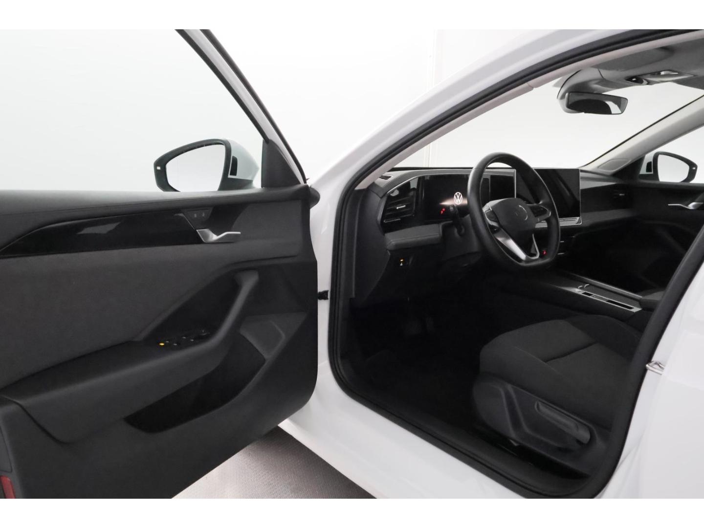 Volkswagen Passat 1.5eTSI DSG+LED+NAVI+TEMPO+PDC, миниатюра 14