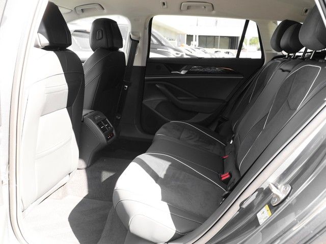 Volkswagen Passat Variant - Bild 5