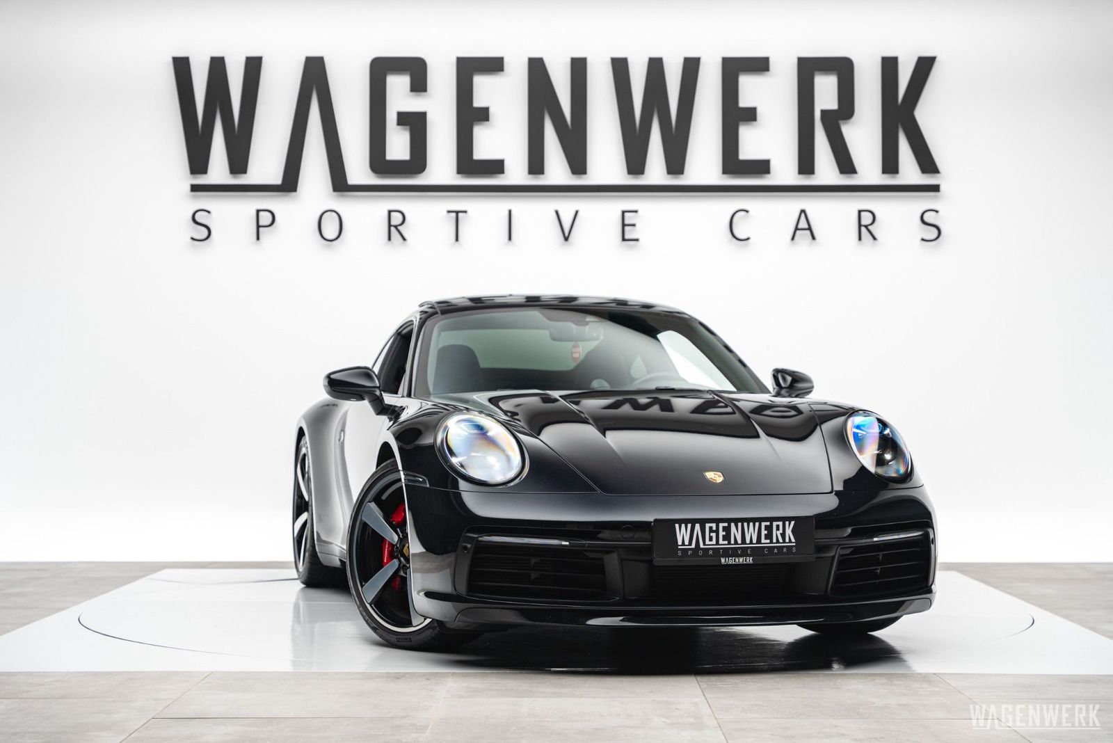 PORSCHE 992 Carrera 4S SPORTDESIGN MATRIX SCHIEBEDACH CH