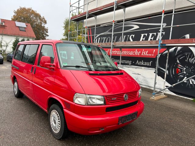 Volkswagen T4 Caravelle/2,5 d/Sitze + BETT/Automatik