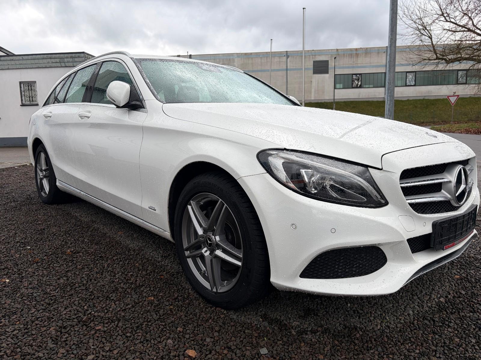 Mercedes-Benz C 220T CDI 4Matic AHK LED Autom Navi T-Leder TOP