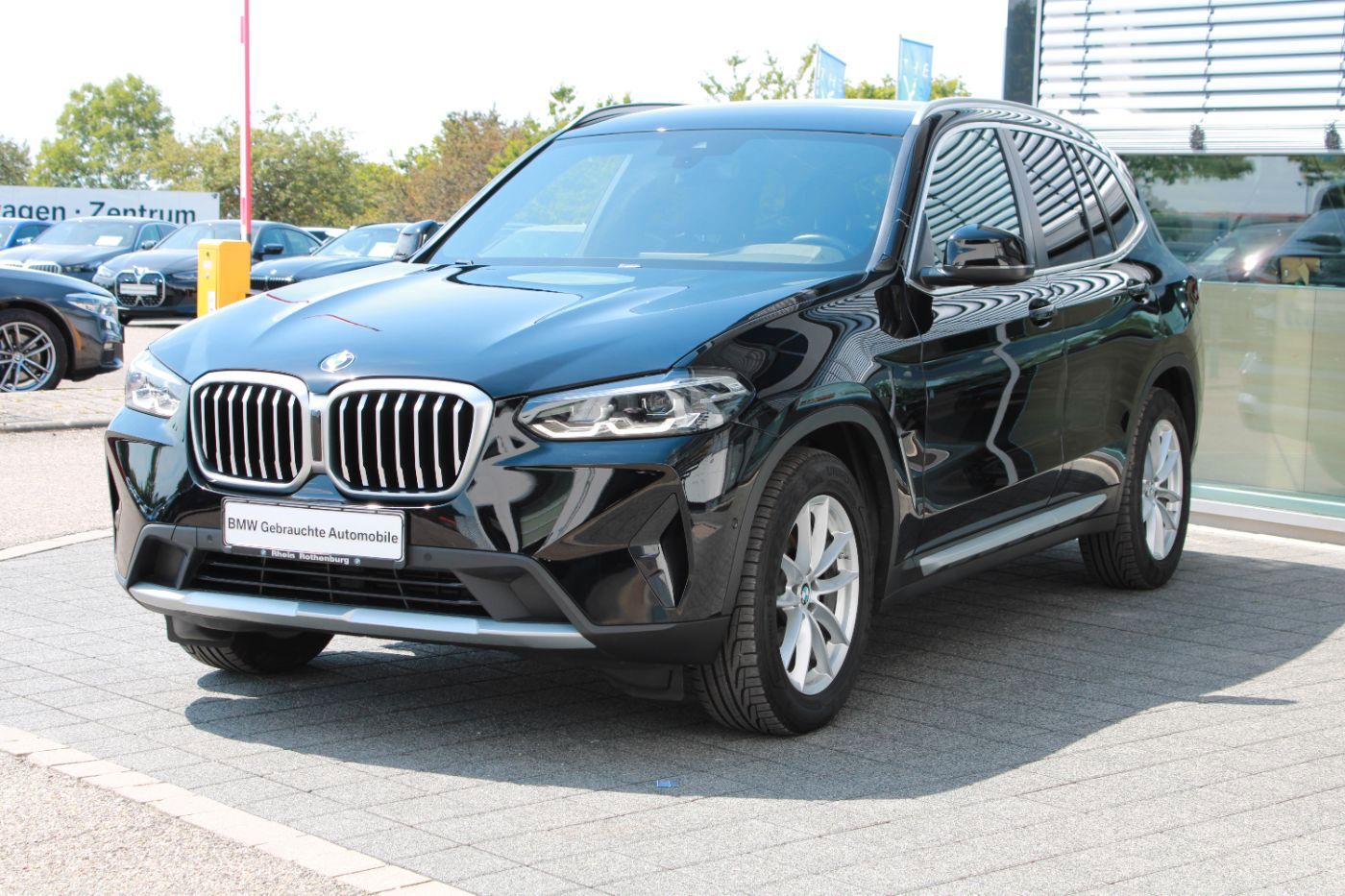 BMW X3 xDrive20d Navi LED Sportsitze AHK Kamera DAB foto 2
