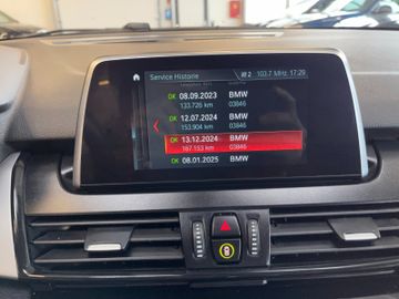 BMW 218d Active Tourer *NAVI*1.HAND*19%*PDC*SHZ*