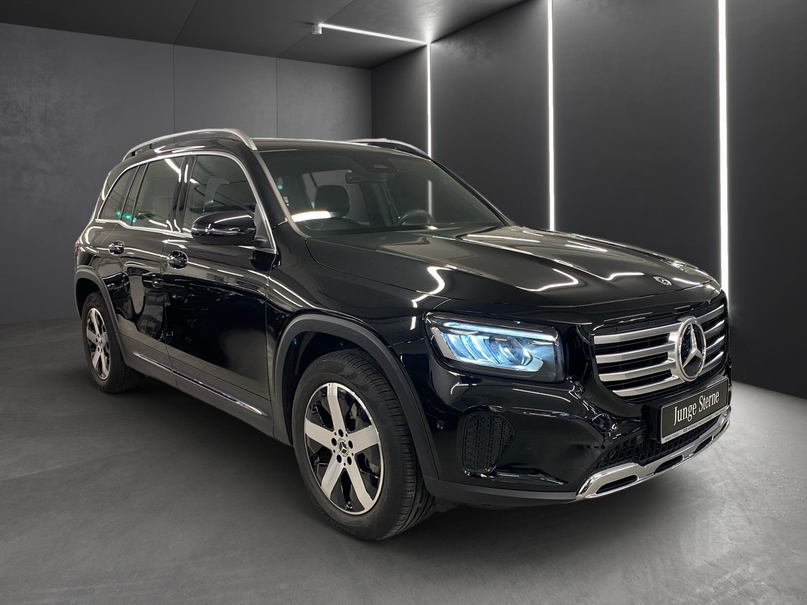 Fahrzeugabbildung Mercedes-Benz GLB 200 Progressive*LED*Kamera*CarPlay*Easy-Pack