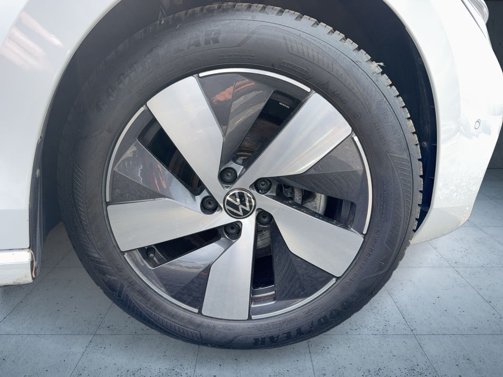 Volkswagen Passat - Bild 7