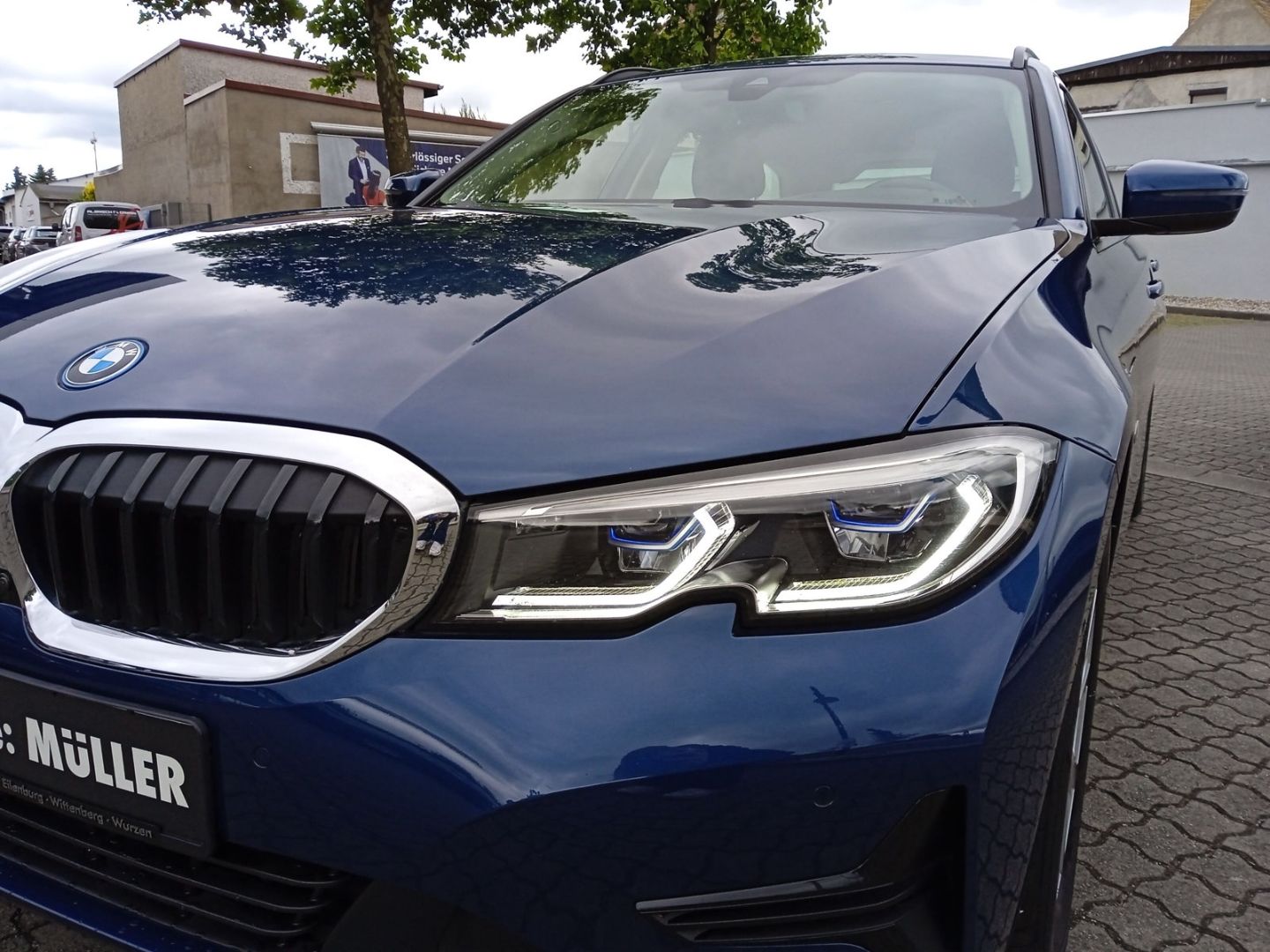 BMW 320 e Touring Aut.  KOMFORTZUGANG+KLIMA+NAVI+DAB foto 17