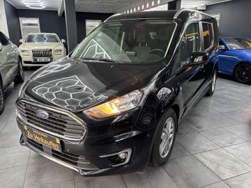 Ford Grand Tourneo - 1