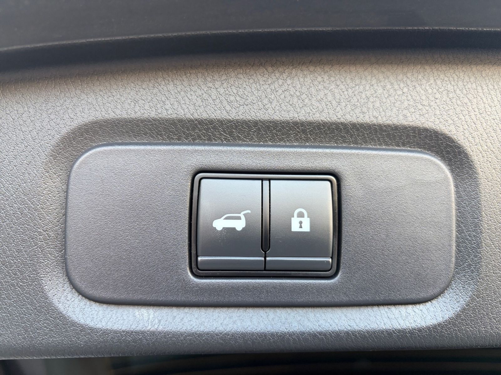 Fahrzeugabbildung Nissan Qashqai 1.5 VC-T N-Connecta e-Power*SHZ*Navi*Kam