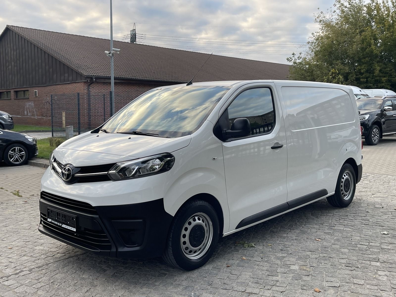 TOYOTA Proace