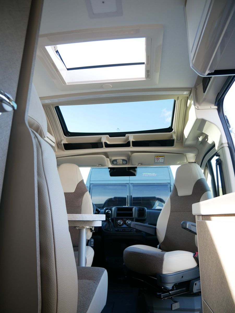 Fahrzeugabbildung Karmann Davis Lifestyle DA 620 LS Autom./Skyroof/Fahras.